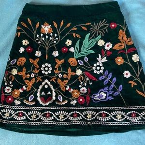 Embroidered velvet mini, Sz S (0-2)